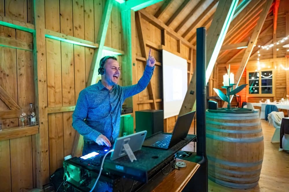 DJ Canis Live Action